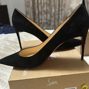 Christian Louboutin suede pump